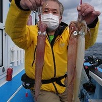 2月14日　外房勝浦川津の寒サバ〜イカのリレー釣り！！。のサムネイル