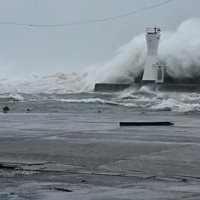 10月1日　15時現在、台風通過中のサムネイル